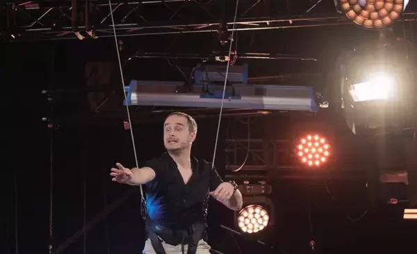 Șerban Copoț revine pe micile ecrane! Artistul a semnat cu Pro TV după despărțirea de iUmor