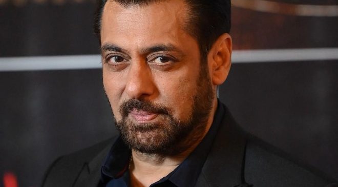 Salman Khan, sprijin esențial în ascensiunea muzicală a Iuliei Vântur