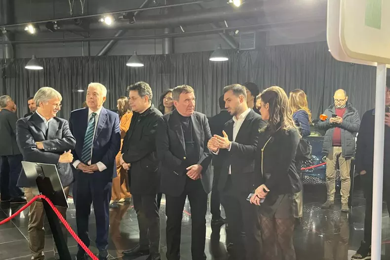 Ion Țiriac, apariție rară alături de fiica sa, Ioana. Și familia Hagi, prezentă la inaugurarea noii galerii Țiriac Collection