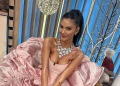 Cum arăta Ramona Olaru înainte de celebritate. Brunetă, cu păr lung și ochelari de vedere