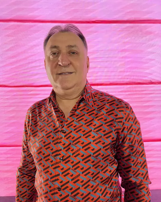 Ce impozit ar urma să plătească Vali Vijelie în 2026 pentru cele aproximativ 30 de apartamente pe care le deține