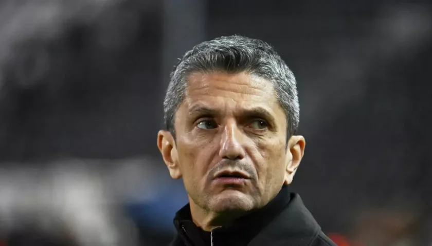 Răzvan Lucescu, cursă contra cronometru spre București. Prima reacție de pe aeroport, înainte să ajungă la tatăl său