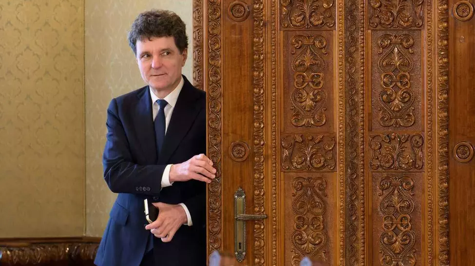 De ce întârzie Nicușor Dan schimbările la șefia serviciilor secrete. Ludovic Orban: „Mi se pare cam împachetat”