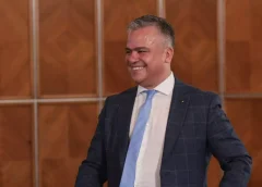 Adrian Veștea respinge presiunile venite din interiorul PNL și anunță că își continuă misiunea de a forma Guvernul