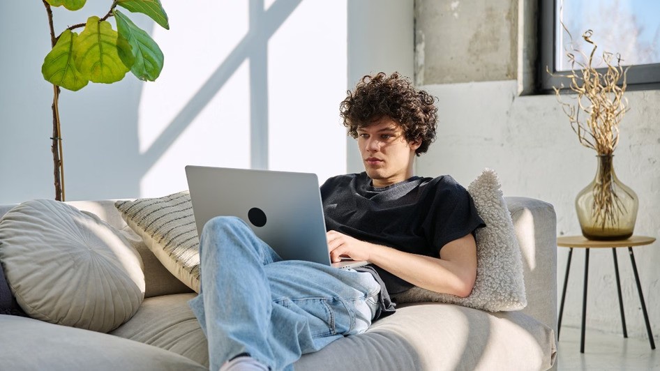 România are o problemă serioasă cu tinerii care nu lucrează și nu mai studiază. Procentul ajunge la 23% într-o categorie de vârstă